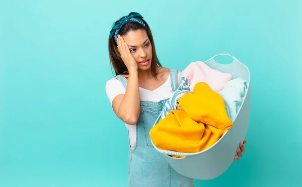 Young Hispanic Woman Feeling Bored Frustrated Sleepy Tiresome Washing Clothes — Stok fotoğraf