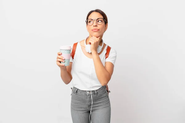 Young Hispanic Woman Thinking Feeling Doubtful Confused Student Concept — Stock Photo, Image