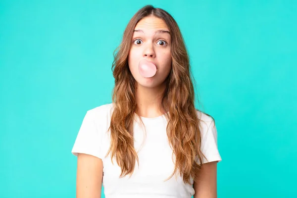 Young Pretty Student Gum Bubble — Stockfoto