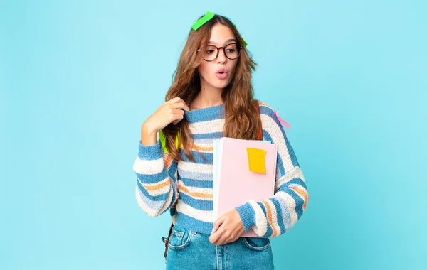 Jovem Mulher Bonita Sentindo Estressado Ansioso Cansado Frustrado Com Saco — Fotografia de Stock