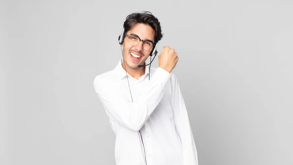 Young Hispanic Man Feeling Happy Facing Challenge Celebrating Telemarketer Concept — Stock Photo, Image
