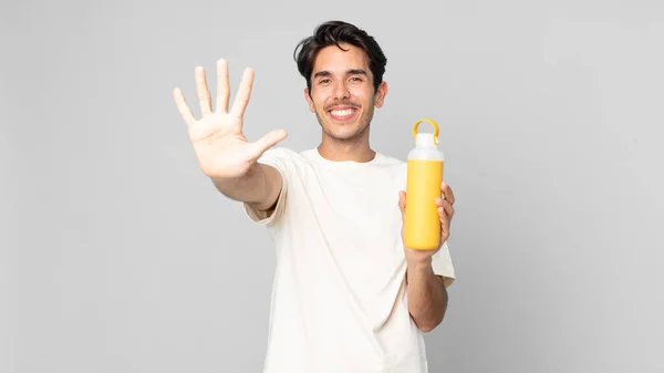 Young Hispanic Man Smiling Looking Friendly Showing Number Five Coffee — Stock Photo, Image