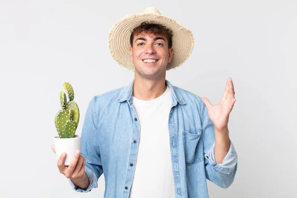 Young Handsome Man Feeling Happy Surprised Realizing Solution Idea Farmer — Stock Photo, Image