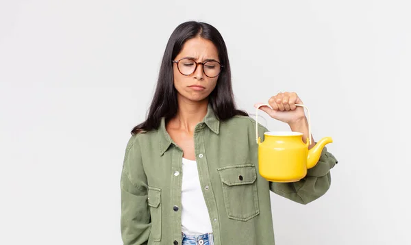 Mujer Hispana Joven Sintiéndose Triste Molesta Enojada Mirando Hacia Lado — Foto de Stock