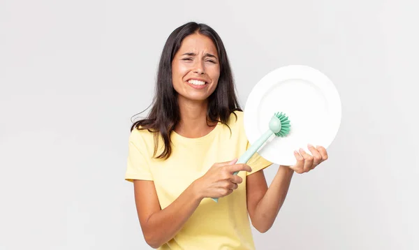 Hübsche Hispanische Frau Mit Einem Episch Sauberen Teller — Stockfoto