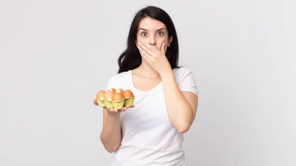 Pretty Woman Covering Mouth Hands Shocked Holding Eggs Box — Stock Photo, Image