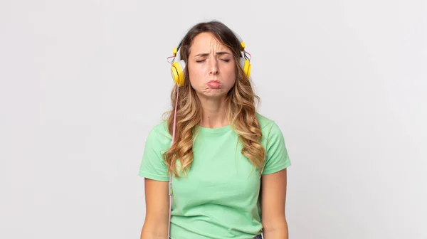 Vrij Dun Vrouw Voelt Zich Verdrietig Zeurderig Met Een Ongelukkige — Stockfoto