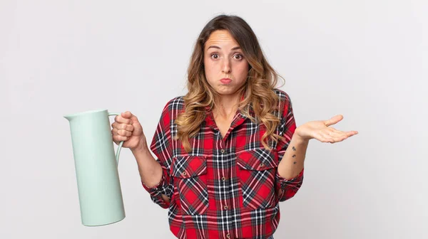 Pretty Thin Woman Feeling Puzzled Confused Doubting Holding Coffee Thermos — Stock Photo, Image