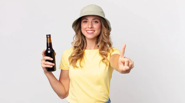 Pretty Thin Woman Smiling Proudly Confidently Making Number One Holding — Stock Photo, Image