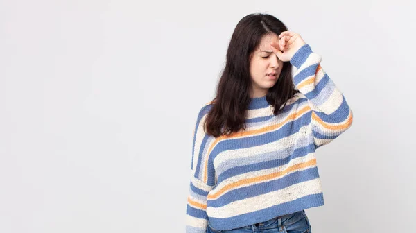 Pretty Woman Looking Stressed Tired Frustrated Drying Sweat Forehead Feeling — Stock Photo, Image