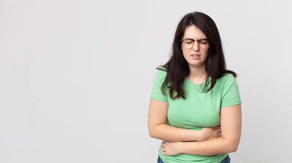 Hübsche Frau Die Sich Ängstlich Krank Krank Und Unglücklich Fühlt — Stockfoto