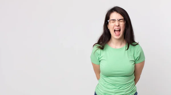 Pretty Woman Shouting Aggressively Looking Very Angry Frustrated Outraged Annoyed — Stock Photo, Image