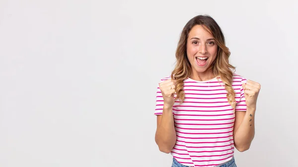 Pretty Thin Woman Feeling Shocked Excited Happy Laughing Celebrating Success — Stock Photo, Image