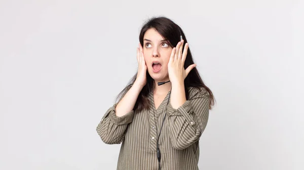 Pretty Woman Feeling Happy Excited Surprised Assistant Agent Headset — Stock Photo, Image