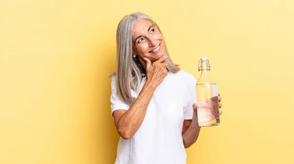 Smiling Happy Confident Expression Hand Chin Wondering Looking Side Holding — Stock Photo, Image