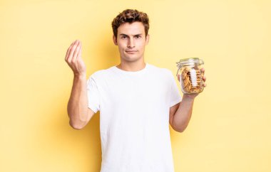 Kapiş ya da para hareketi yapmak, borçlarını ödemeni söylemek! Ev yapımı kurabiye konsepti