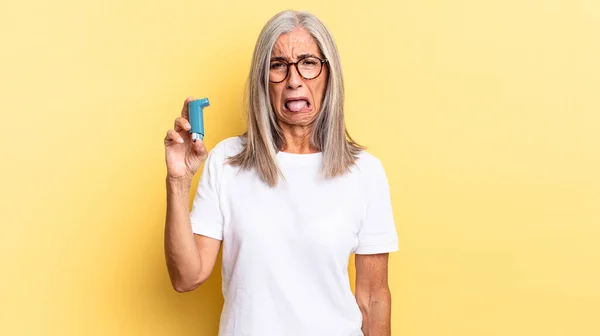 Walgelijk Geïrriteerd Voelen Tong Uitsteken Een Hekel Hebben Aan Iets — Stockfoto