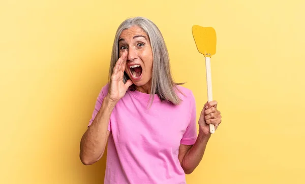 Sentindo Feliz Animado Positivo Dando Grande Grito Com Mãos Lado — Fotografia de Stock