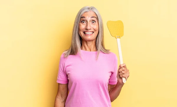 Parecendo Feliz Agradavelmente Surpreso Animado Com Uma Expressão Fascinada Chocada — Fotografia de Stock