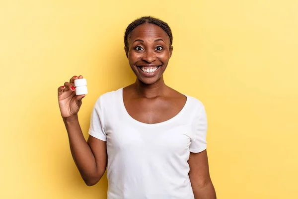 Parecendo Feliz Agradavelmente Surpreso Animado Com Uma Expressão Fascinante Chocado — Fotografia de Stock