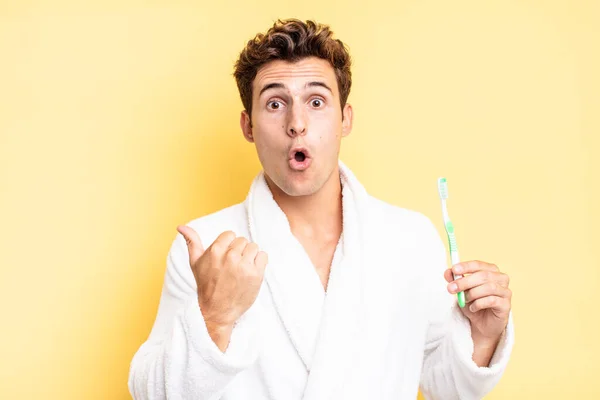 Looking Astonished Disbelief Pointing Object Side Saying Wow Unbelievable Tooth — Stock Photo, Image