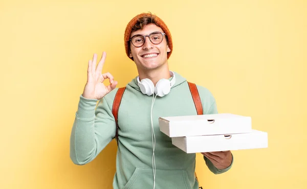 Zich Gelukkig Ontspannen Tevreden Voelen Goedkeuring Betuigen Met Een Goed — Stockfoto