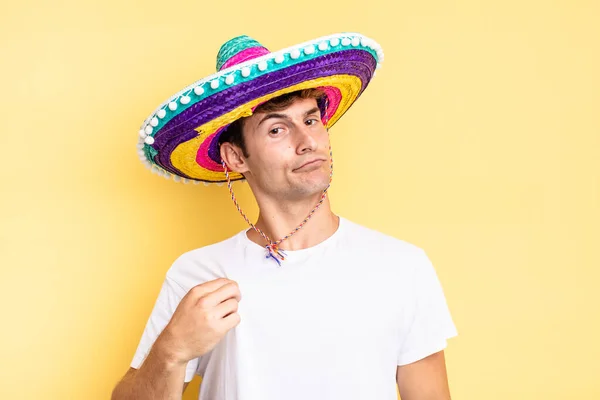 Luciendo Arrogante Exitoso Positivo Orgulloso Apuntando Concepto Sombrero Mexicano — Foto de Stock