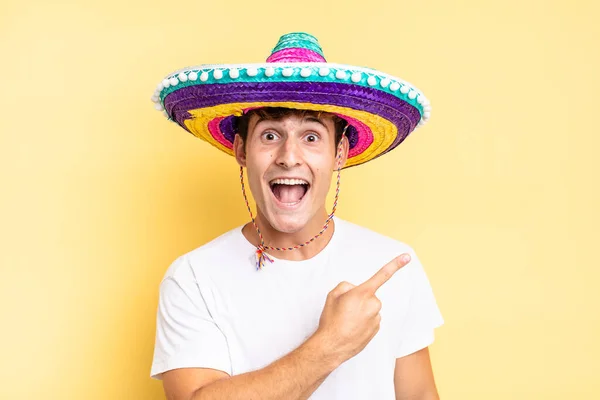 Looking Excited Surprised Pointing Side Upwards Copy Space Mexican Hat — Stock Photo, Image