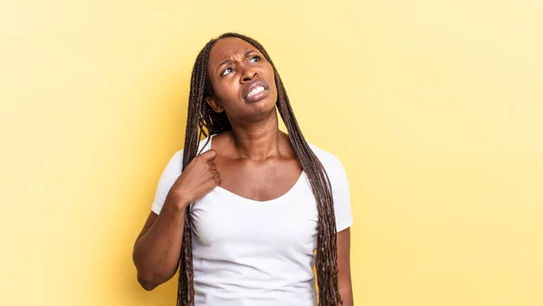 Afro Schwarze Hübsche Frau Fühlt Sich Gestresst Ängstlich Müde Und — Stockfoto