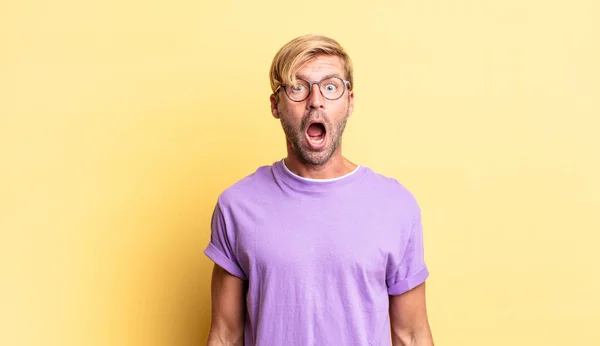 Handsome Blond Adult Man Looking Very Shocked Surprised Staring Open — Stock Photo, Image