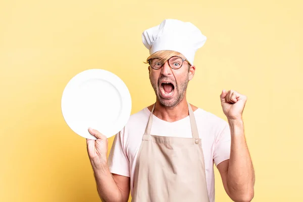 Blonde Handsome Chef Adult Man Empty Dish — Stock Photo, Image
