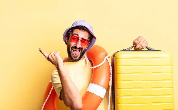 Expressive Crazy Bearded Man Wearing Hat Sunglasses Suitcase Hollidays Concept — Stock Photo, Image