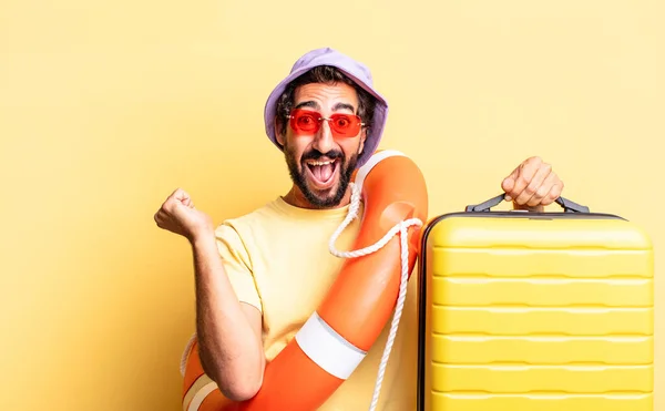 Expressive Crazy Bearded Man Wearing Hat Sunglasses Suitcase Hollidays Concept — Stock Photo, Image