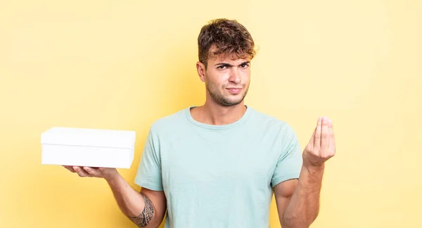 Jonge Knappe Man Die Capice Maakt Geld Gebaar Die Vertelt — Stockfoto