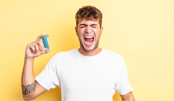 Young Handsome Man Shouting Aggressively Looking Very Angry Asthma Concept — Stock Photo, Image