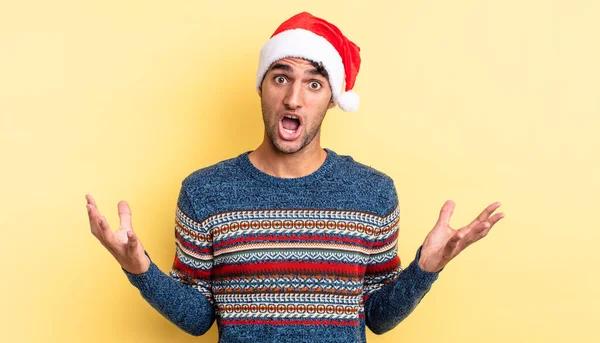 Hispanic Handsome Man Amazed Shocked Astonished Unbelievable Surprise Christmas Concept — Stock Photo, Image