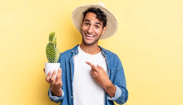 Hispanic Handsome Man Looking Excited Surprised Pointing Side Farmer Cactus — Stock Photo, Image