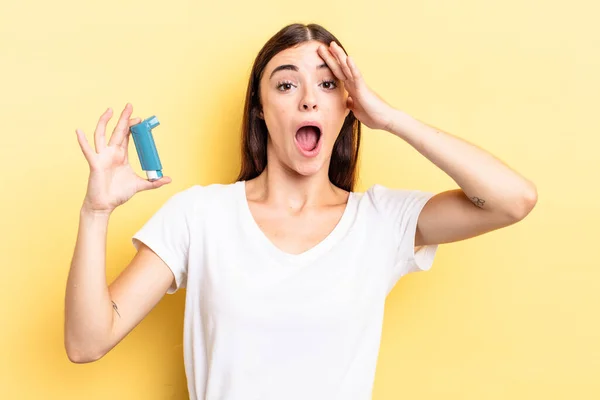 Young Hispanic Woman Looking Happy Astonished Surprised Asthma Concept — Stock Photo, Image