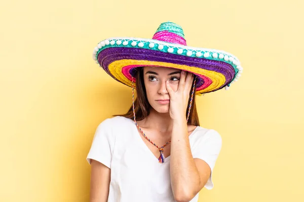 Jeune Femme Hispanique Sentant Ennuyée Frustrée Endormie Après Une Fatigue — Photo