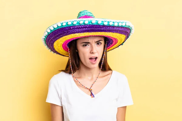 스페인 여자는 당황하고 스러워 하였다 멕시코 — 스톡 사진