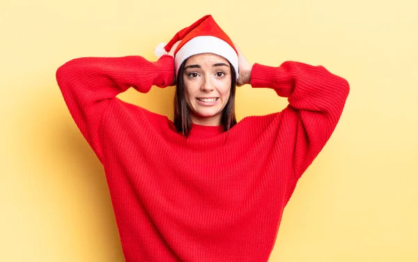 Junge Hispanische Frau Die Sich Gestresst Ängstlich Oder Verängstigt Fühlt — Stockfoto