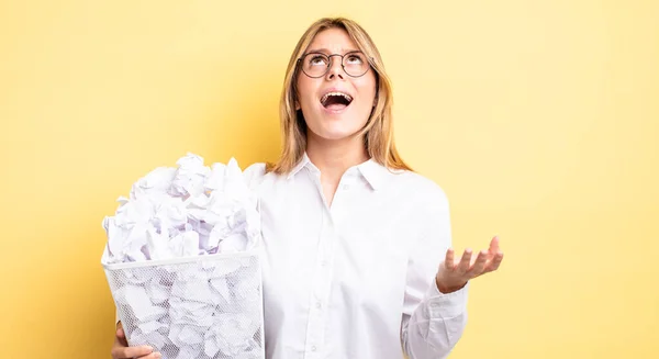 Pretty Blonde Girl Looking Desperate Frustrated Stressed Paper Balls Trash — Stock Photo, Image