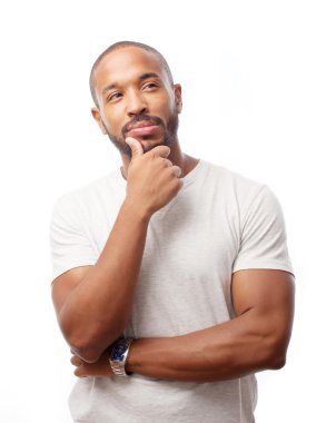 Genç serin siyah adam düşünme