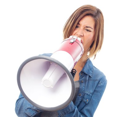 Bağırarak genç güzel kadın