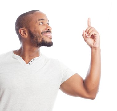 Genç serin siyah adam yukarı dönük