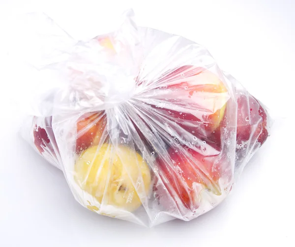 Frutta in un sacchetto di plastica — Foto Stock