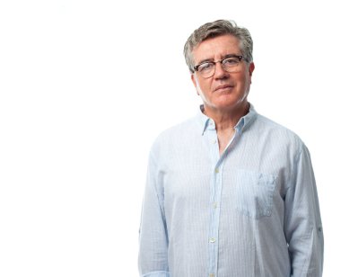 üst düzey cool adam kendine güvenen poz