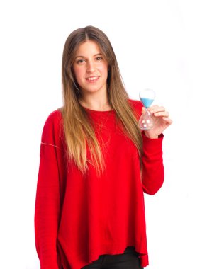 bir zamanlayıcı ile genç güzel kız