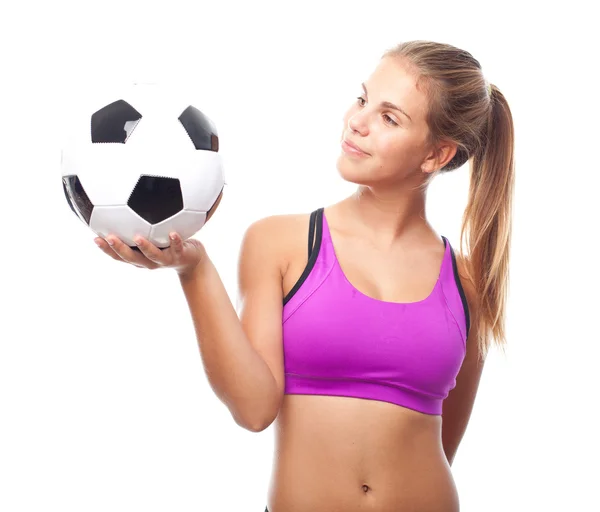 Fiatal jó nő, futball labda — Stock Fotó