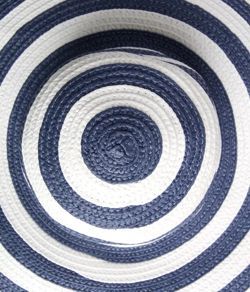 근접 촬영 파란색과 흰색 줄무늬 모자 — 스톡 사진